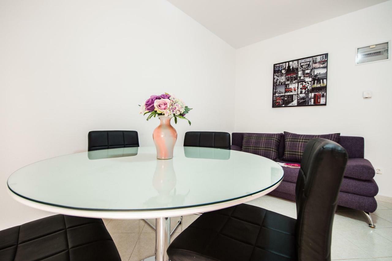 Apartmani Mila Podstrana Exterior foto